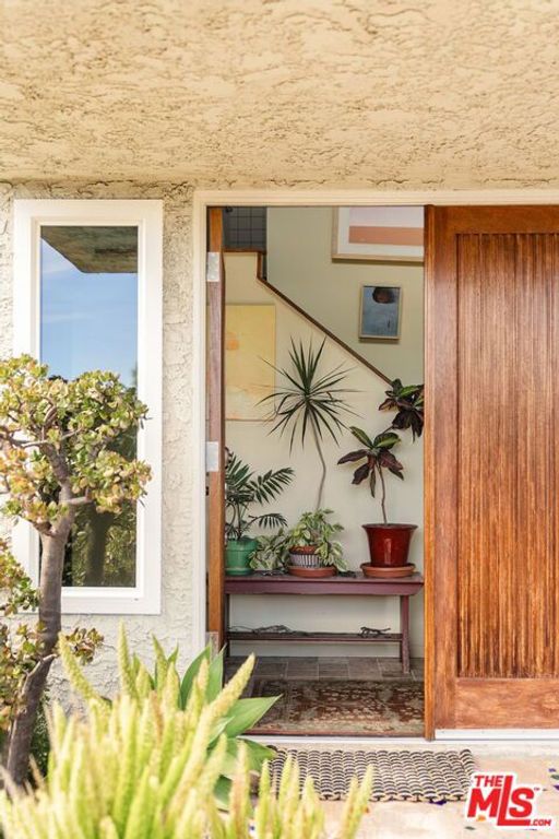 2220 Loveland Drive, Los Angeles, CA 90065 — photo 3
