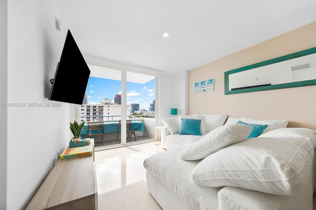 465 Ocean Dr 1008, Miami Beach, FL 33139