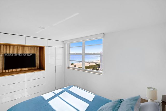 465 Ocean Dr 1008, Miami Beach, FL 33139