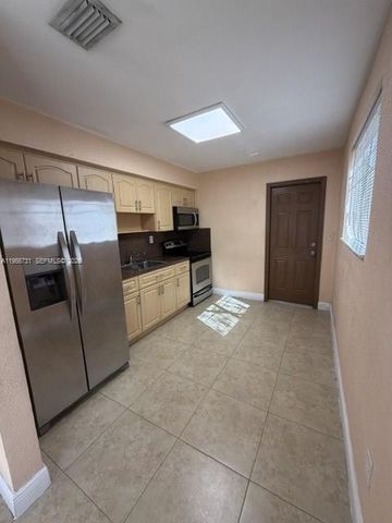 2955 NW 31st Ave 2955, Miami, FL 33142