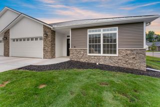 245 Auseon Court, Hillsdale City, MI 49242