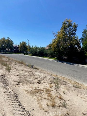 4 Georgia Court, Lancaster, CA 93536