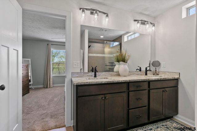 1617 NW 54th Court, Lincoln, NE 68528
