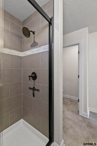 1617 NW 54th Court, Lincoln, NE 68528