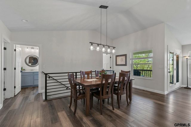 1617 NW 54th Court, Lincoln, NE 68528