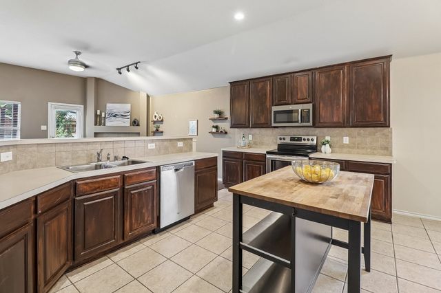 6008 Marsh Rail Drive, Denton, TX 76208