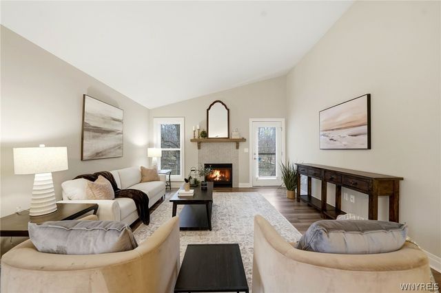 48 Ivy Way, Lancaster, NY 14086