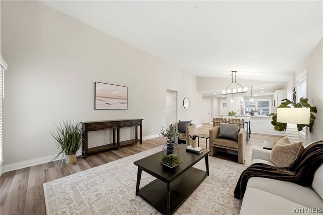 48 Ivy Way, Lancaster, NY 14086