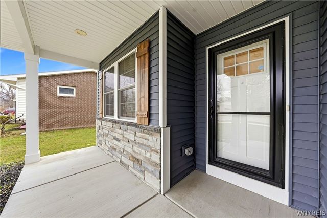 48 Ivy Way, Lancaster, NY 14086