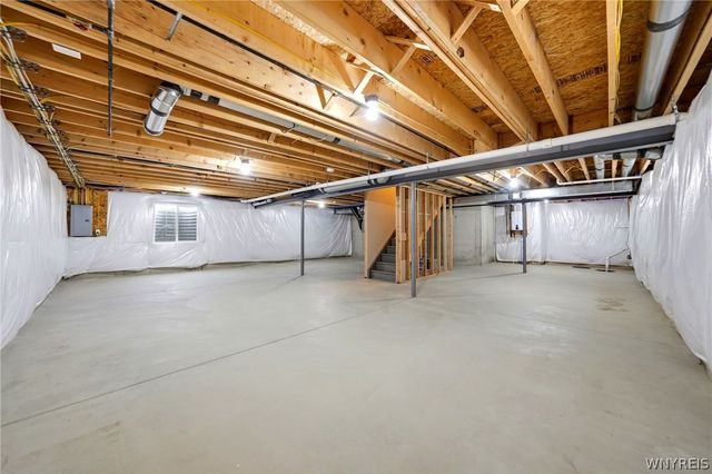 48 Ivy Way, Lancaster, NY 14086