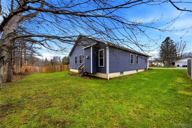 48 Ivy Way, Lancaster, NY 14086