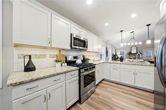 48 Ivy Way, Lancaster, NY 14086