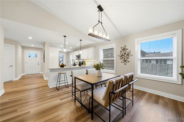 48 Ivy Way, Lancaster, NY 14086