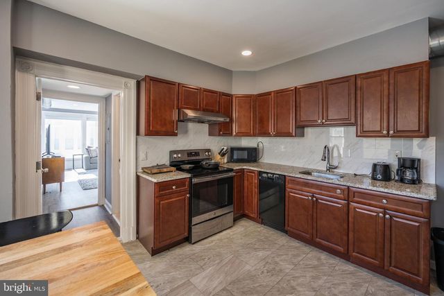1620 MOUNT VERNON ST, Philadelphia, PA 19130