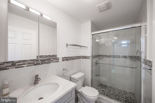 1620 MOUNT VERNON ST, Philadelphia, PA 19130