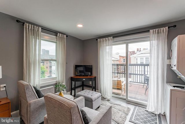 1620 MOUNT VERNON ST, Philadelphia, PA 19130