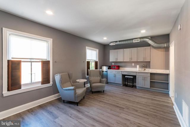 1620 MOUNT VERNON ST, Philadelphia, PA 19130