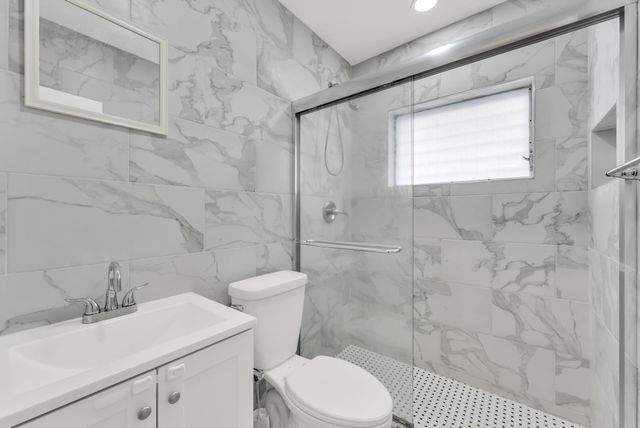 7401 Pines Boulevard 201, Pembroke Pines, FL 33024