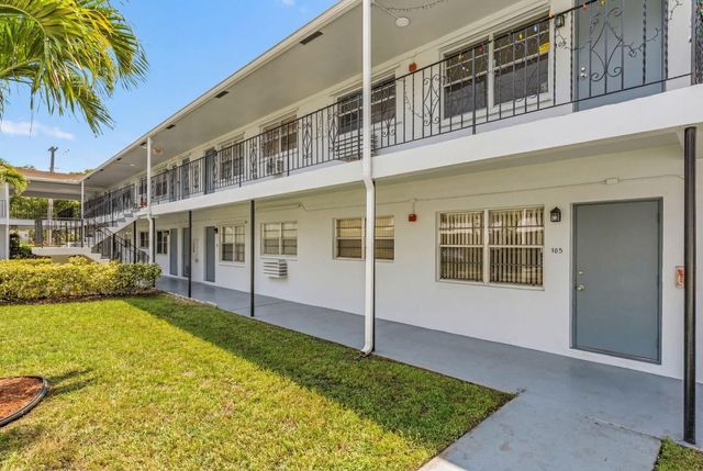 7401 Pines Boulevard 201, Pembroke Pines, FL 33024