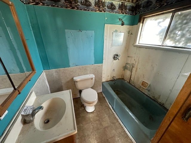 102 N Jackson Street, Gardner, IL 60424