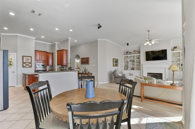 4616 Chaperel Drive, Pearland, TX 77584