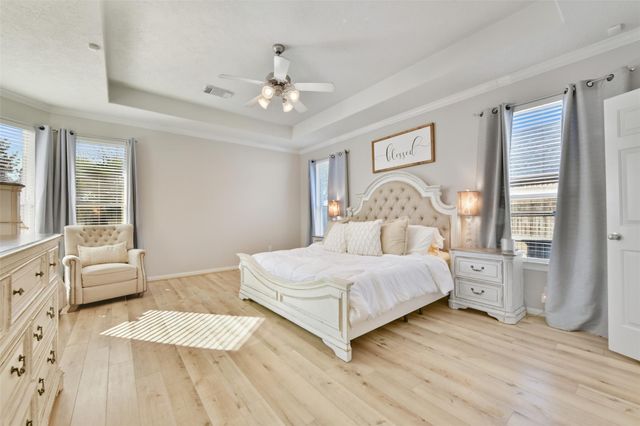 4616 Chaperel Drive, Pearland, TX 77584