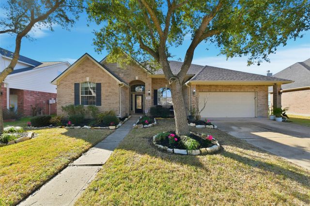 4616 Chaperel Drive, Pearland, TX 77584