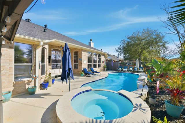 4616 Chaperel Drive, Pearland, TX 77584