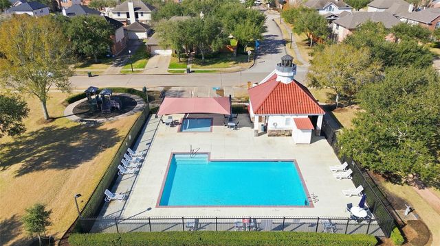 4616 Chaperel Drive, Pearland, TX 77584