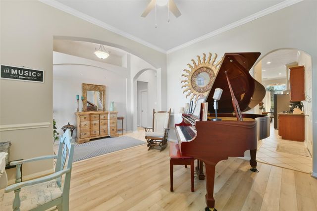 4616 Chaperel Drive, Pearland, TX 77584