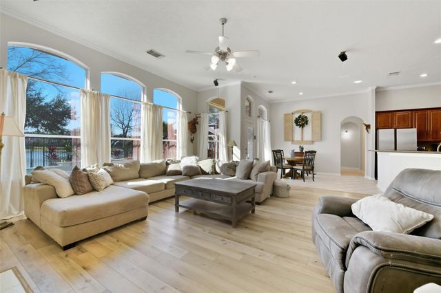 4616 Chaperel Drive, Pearland, TX 77584