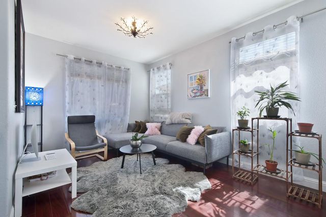 1136 Kensington Ln, Lincoln, CA 95648