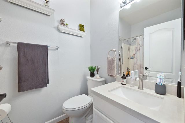 1136 Kensington Ln, Lincoln, CA 95648