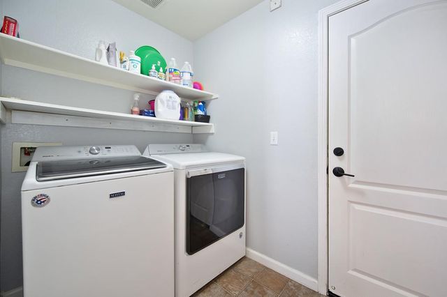 1136 Kensington Ln, Lincoln, CA 95648