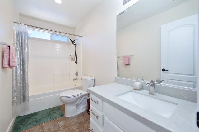 1136 Kensington Ln, Lincoln, CA 95648