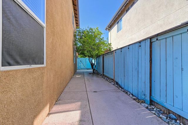 1136 Kensington Ln, Lincoln, CA 95648