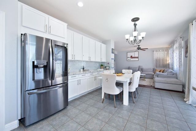 1136 Kensington Ln, Lincoln, CA 95648