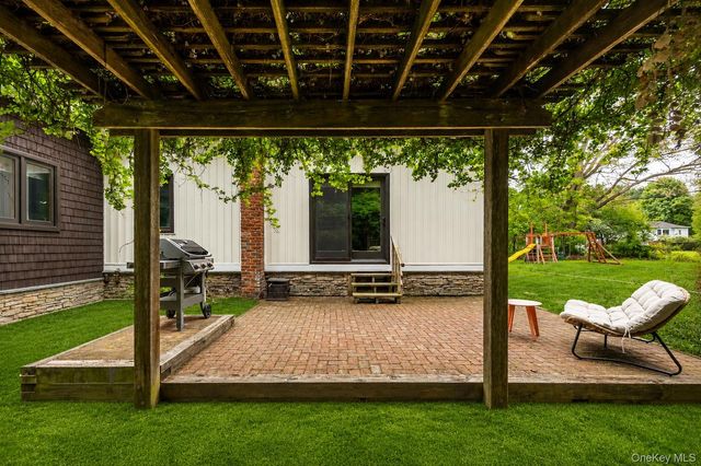 4 Clove Branch Road, Hopewell Junction, NY 12533