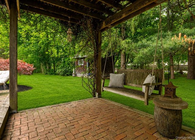 4 Clove Branch Road, Hopewell Junction, NY 12533