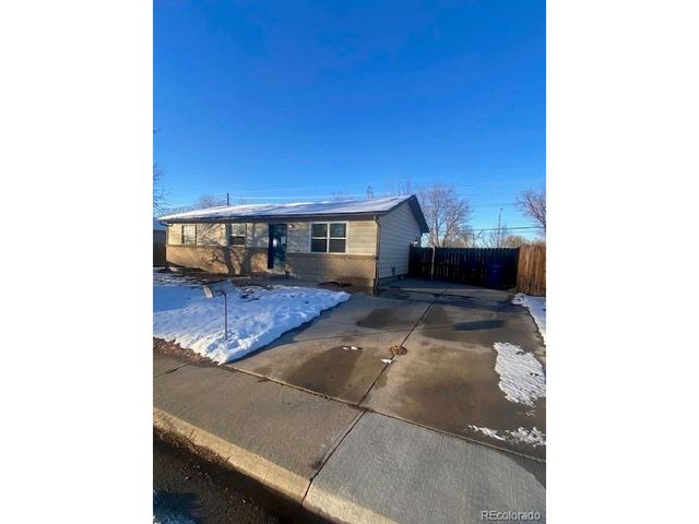 13201 Randolph Pl, Denver, CO 80239