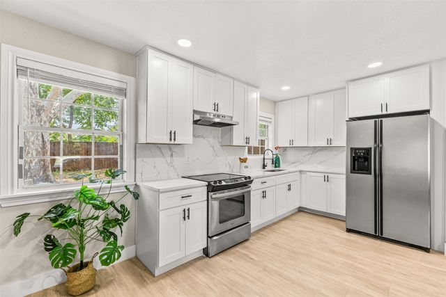 2816 Larry Drive, Garland, TX 75041