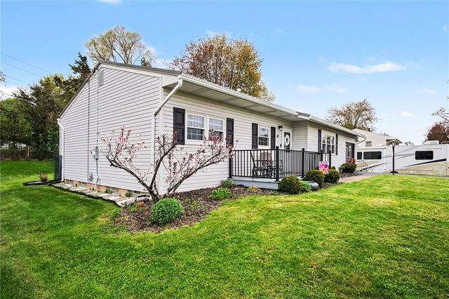 41 Authors Avenue, Henrietta, NY 14467