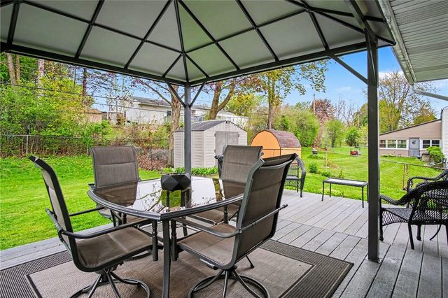 41 Authors Avenue, Henrietta, NY 14467