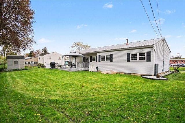 41 Authors Avenue, Henrietta, NY 14467