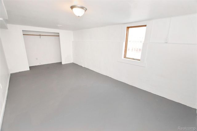 2310 Gibson Street, Flint, MI 48503