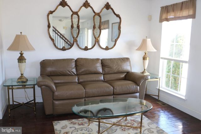 30 SAYRE DR, Sicklerville, NJ 08081