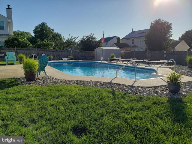 30 SAYRE DR, Sicklerville, NJ 08081