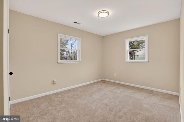 13418 HILLENDALE DR, Woodbridge, VA 22193