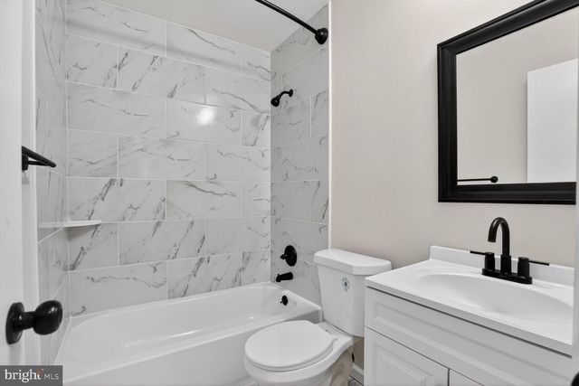 13418 HILLENDALE DR, Woodbridge, VA 22193