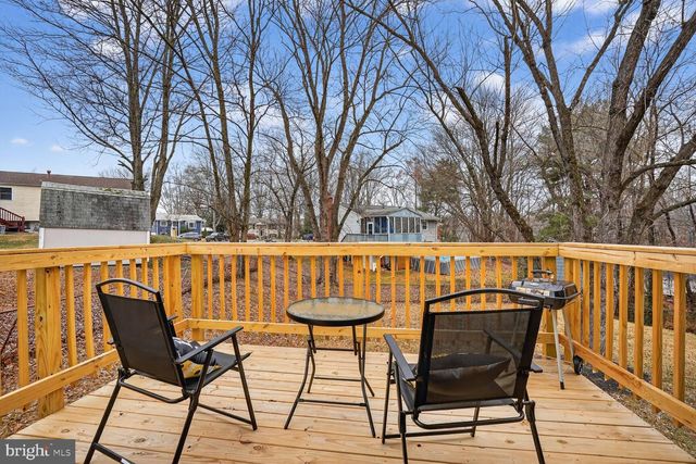 13418 HILLENDALE DR, Woodbridge, VA 22193